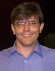 EMILIANO FERREIRA DE GUIMARÃES RESENDE